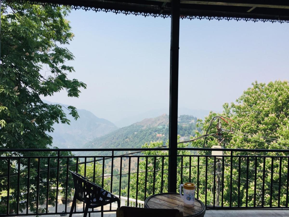 Hotel Prem G, Массури Экстерьер фото